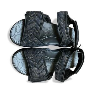 Oncai Black Glitter Sandals